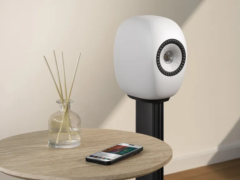 kef_lsluxe-white3